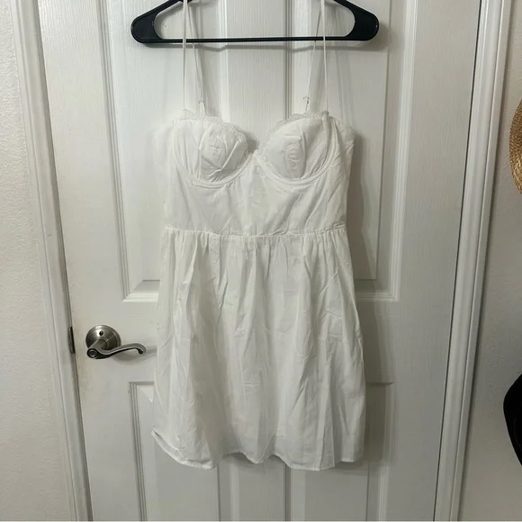 Princess Polly Lyonne Mini Dress, NWT-size 8 - Picture 5 of 9